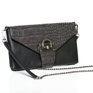 Oliver Bilou Roxy Black Clutch